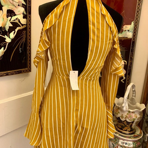 ✨ High Neck Cold Shoulder Dress 🎀 3 for $25 - Picture 4 of 8